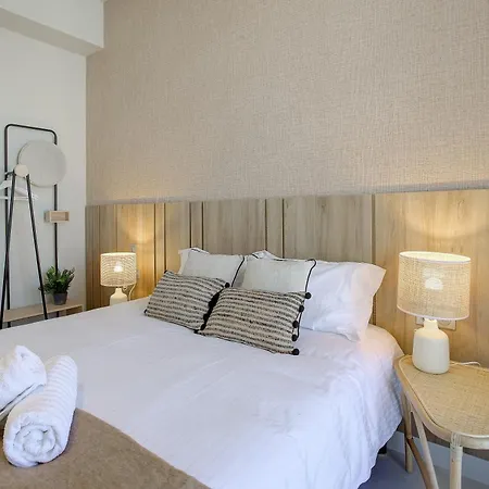 Jessicannes - Alba - Et Palais Des Festival A Pied كان