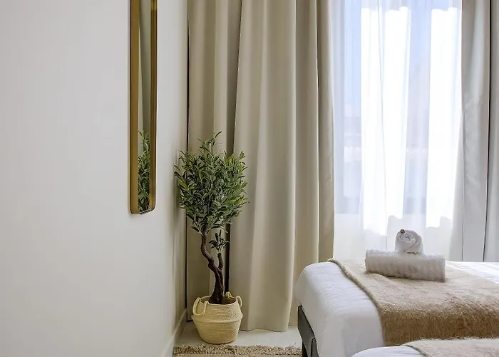 Jessicannes - Alba - Et Palais Des Festival A Pied كان