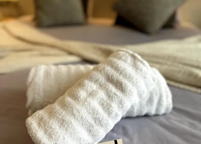 Jessicannes - Alba - Et Palais Des Festival A Pied * كان