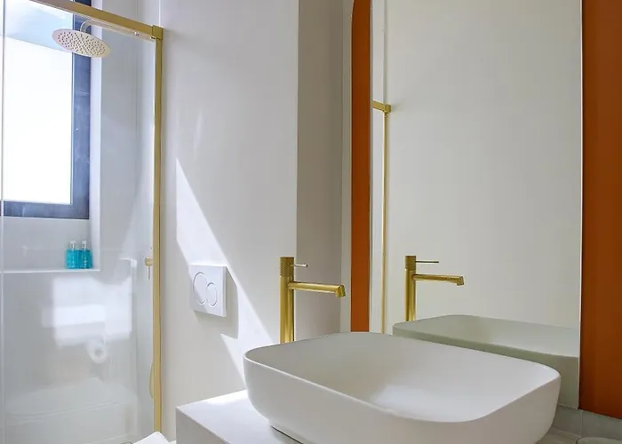 Jessicannes - Alba - Et Palais Des Festival A Pied *